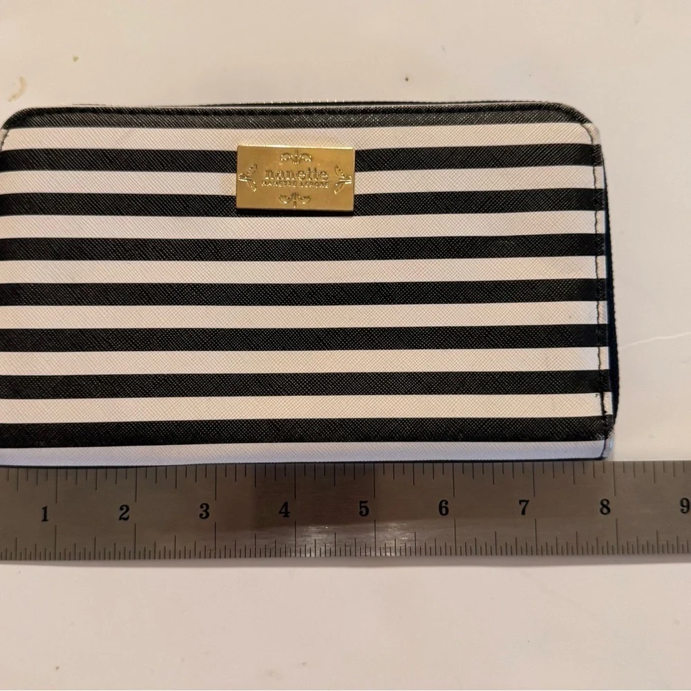 Nanette Lepore Black And White Stripped Zip Around Wallet CC Holders Coin Pouch